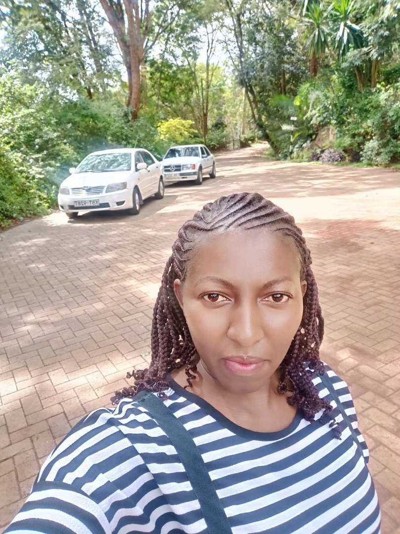 Caroline Muthoni Profile Picture