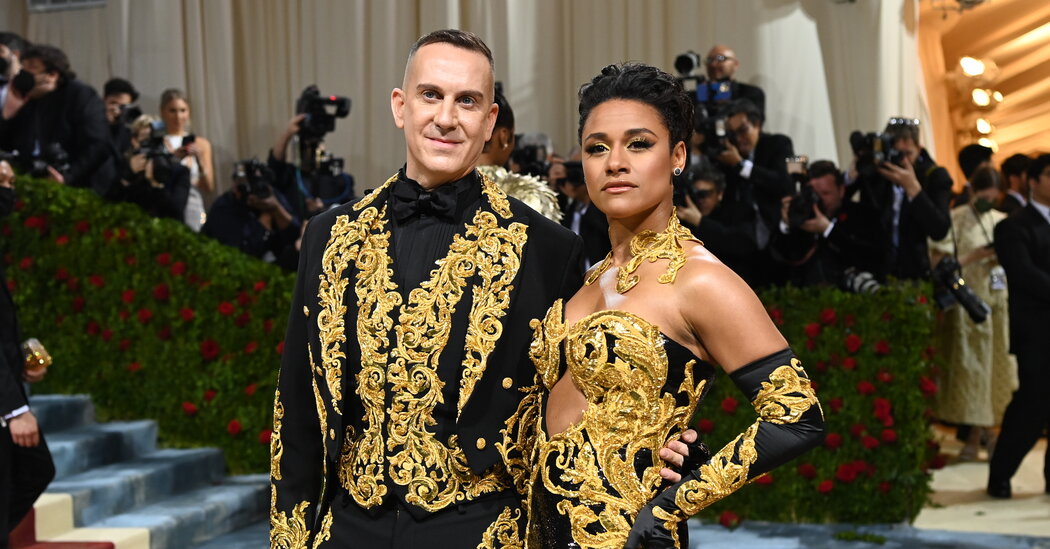 Jeremy Scott Is Leaving Moschino - HCNTimes.com