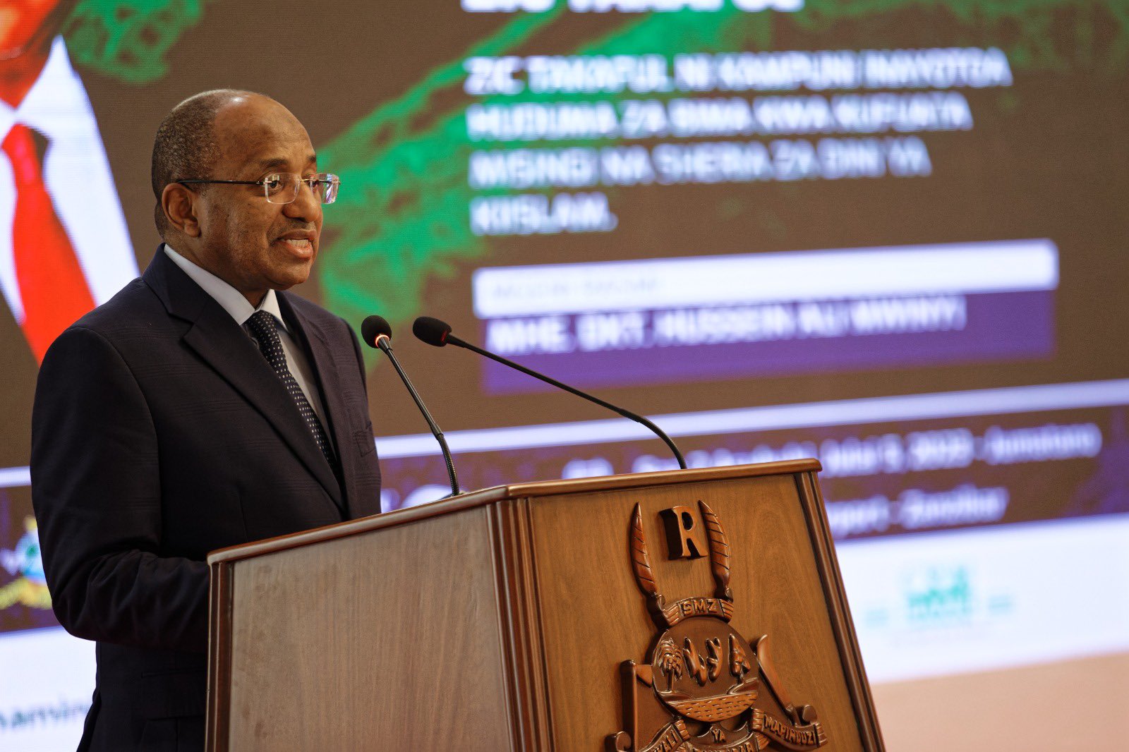 Respect country’s laws, Mwinyi tells 3,319 new Tanzanians - HCNTimes.com