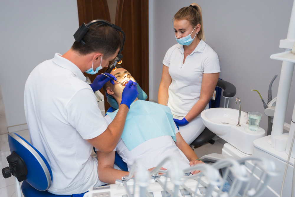 Dental Exam and Cleaning Costs in Bensalem: Insurance vs. Out-of-Pocket - Comprehensive Dental Care