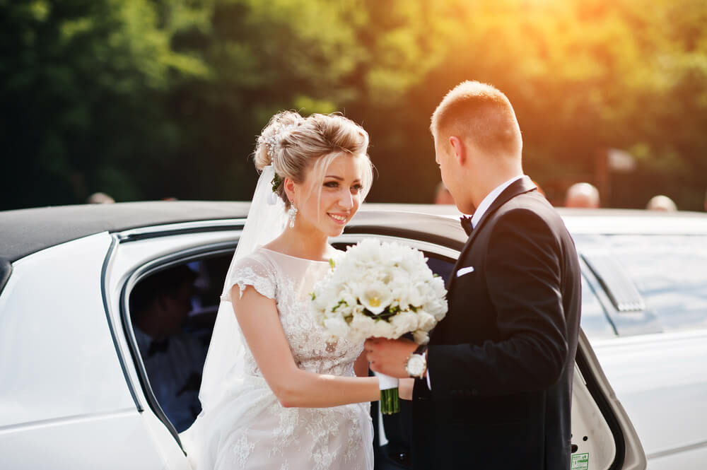 Prom Limo Rental - Prom Limo Service & Party Bus Rentals in Burlington and Oakville