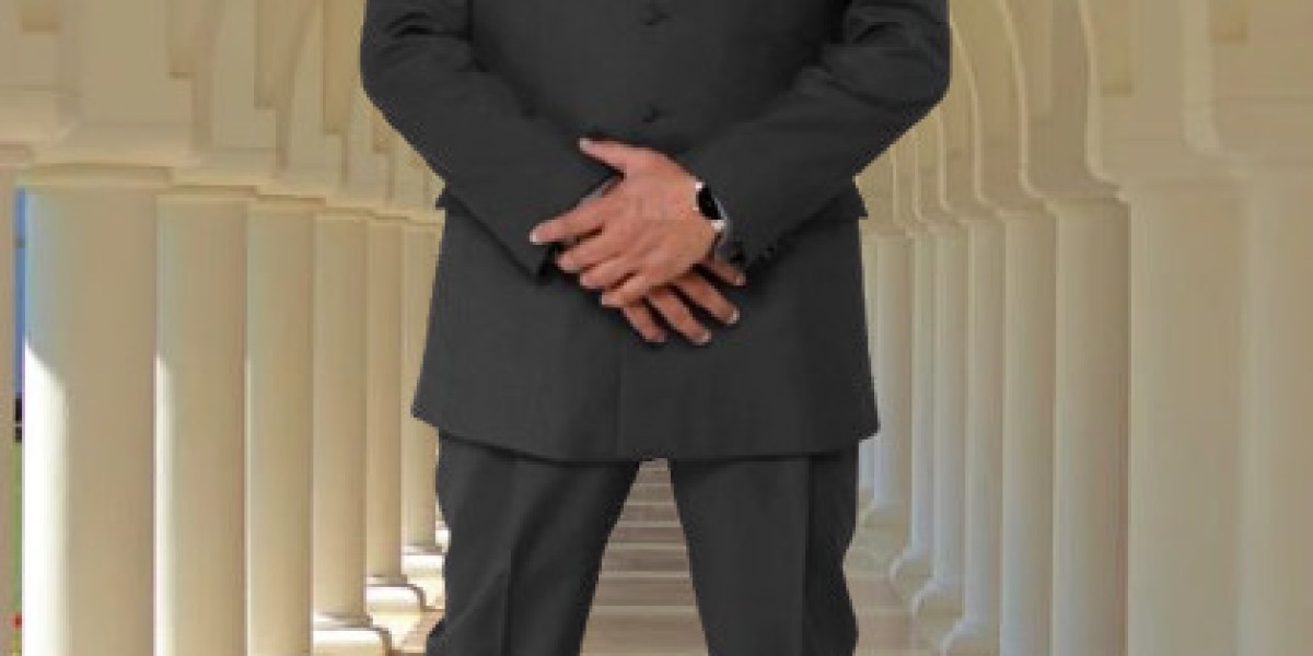 Why Pastor Suits Work Better Than Custom Clergy Robes in US Churches?