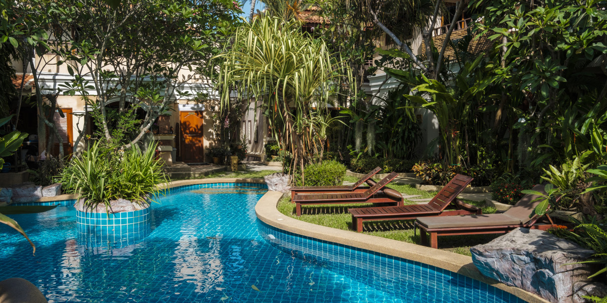 Transform Your Backyard With Smart Pool Renovation Choices In Fort Lauderdale