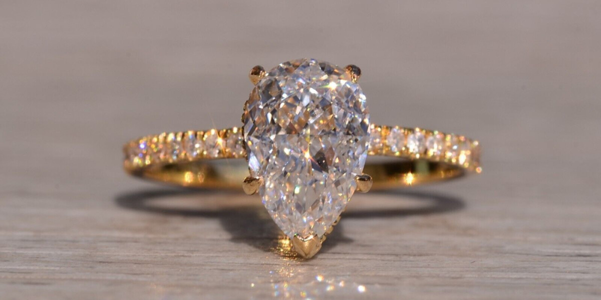 Pear Cut Diamond Engagement Rings: A Complete Guide for Timeless Elegance