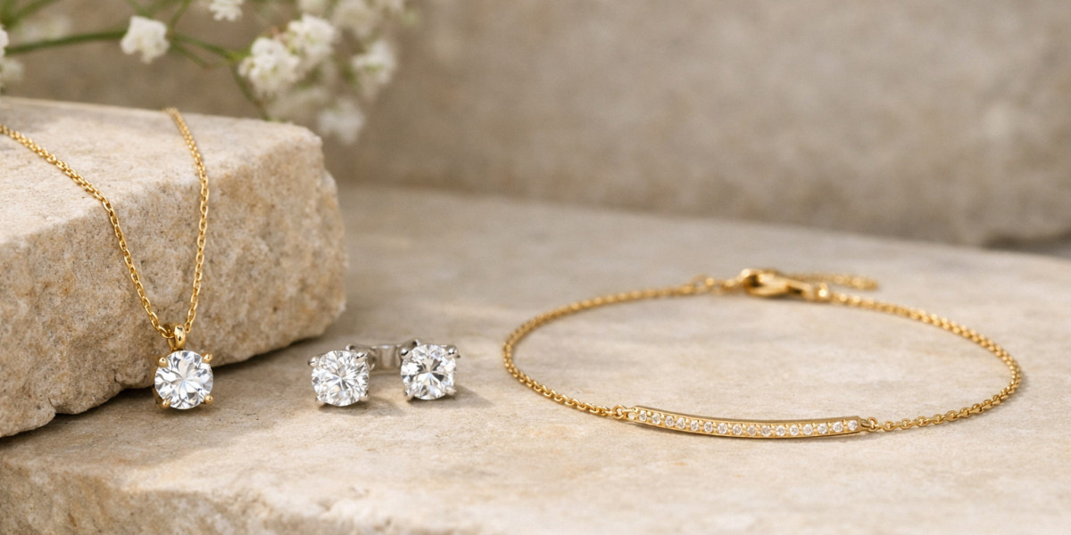 Diamond & Gold Jewelry for Women, Men & Kids