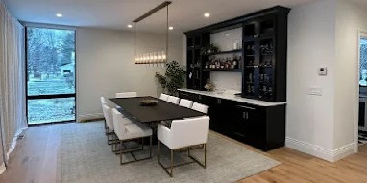 Custom Kitchens in Middleton With Expert Cabinetry and Countertop Installations