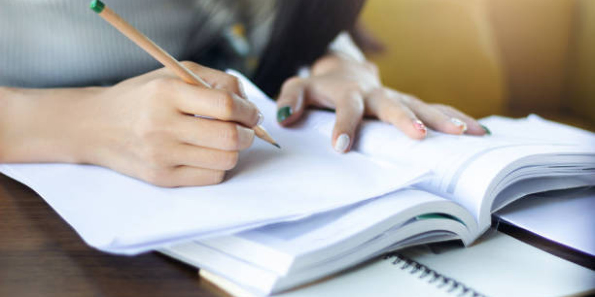 How to Write Balanced and Objective Essays