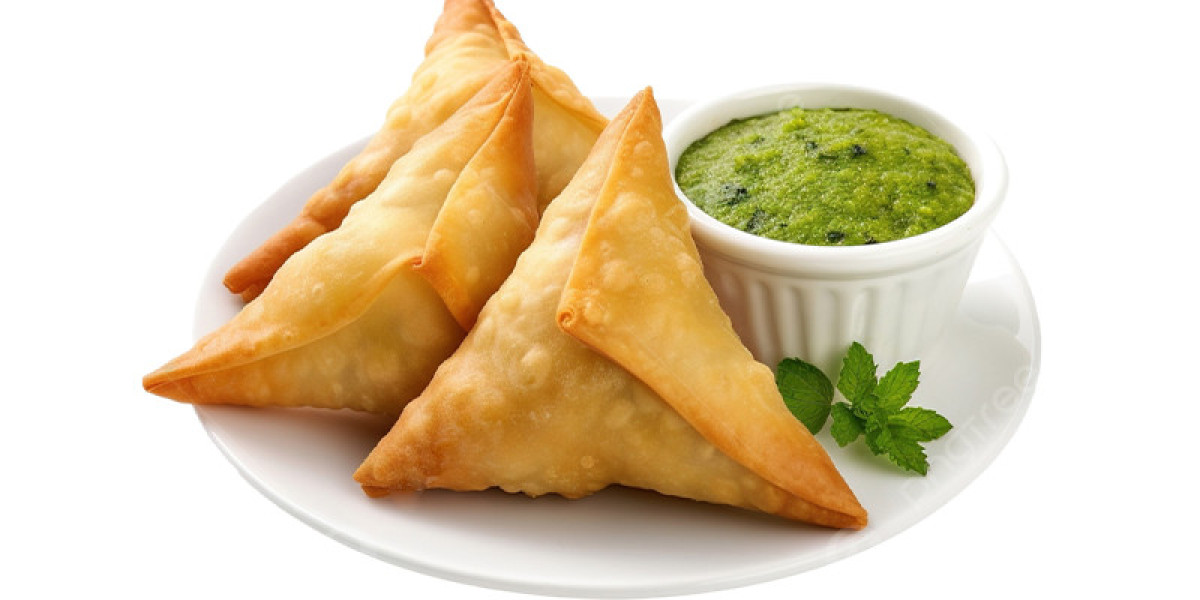 How Chicken Samosa Became South Asia’s Favorite Crispy Snack