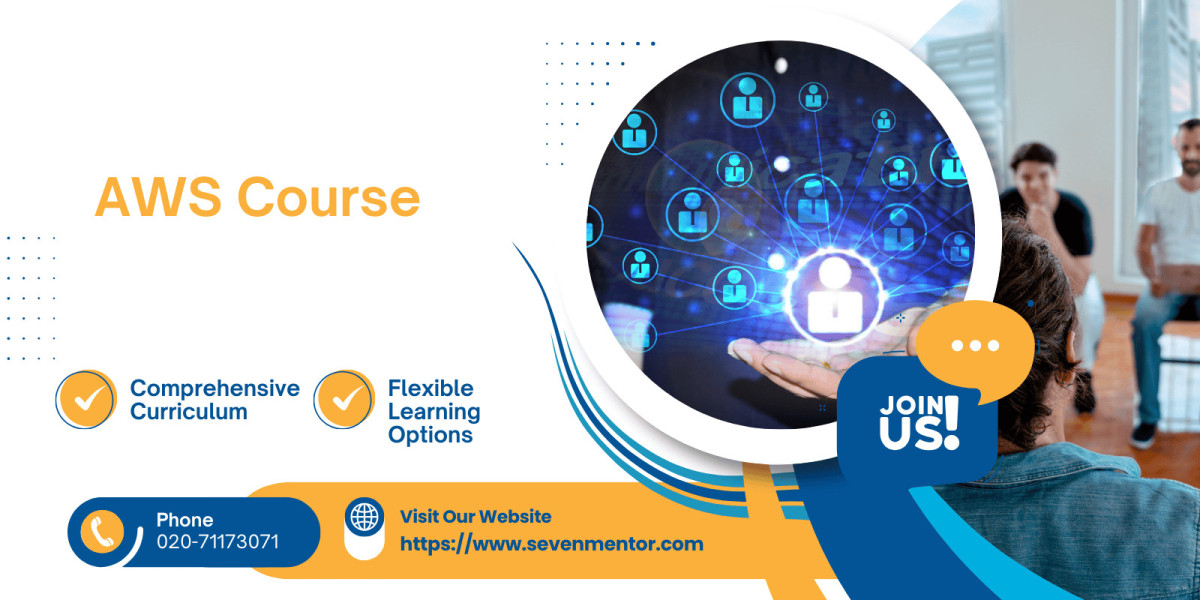 Why is an AWS Course important for developing a powerful resume and practical cloud portfolio?