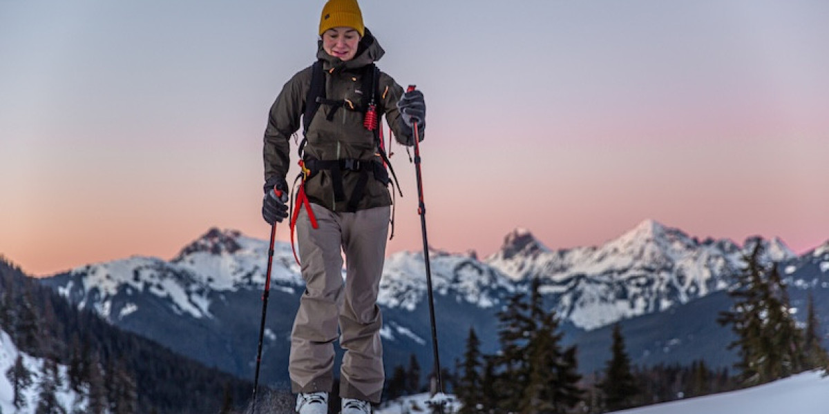 How to Choose the Right Pair for Your Ski Trip