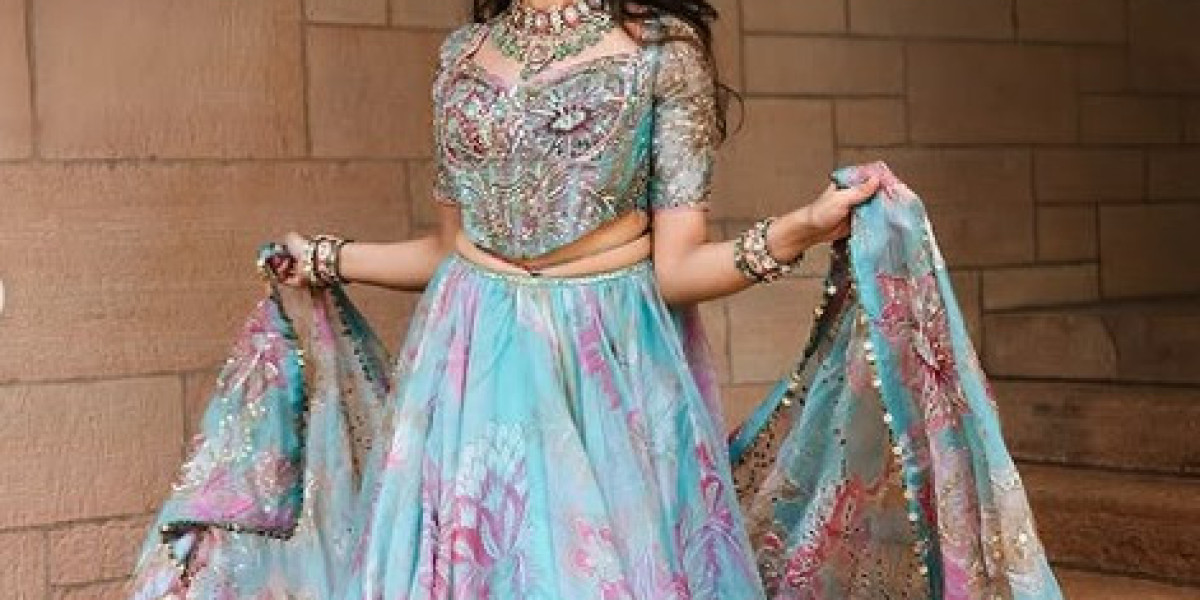 Pakistani Call Girls Dubai – Professional Escorts Near You