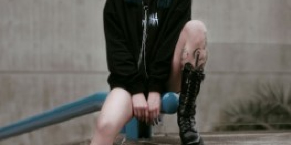 premium male escort services in Mumbai