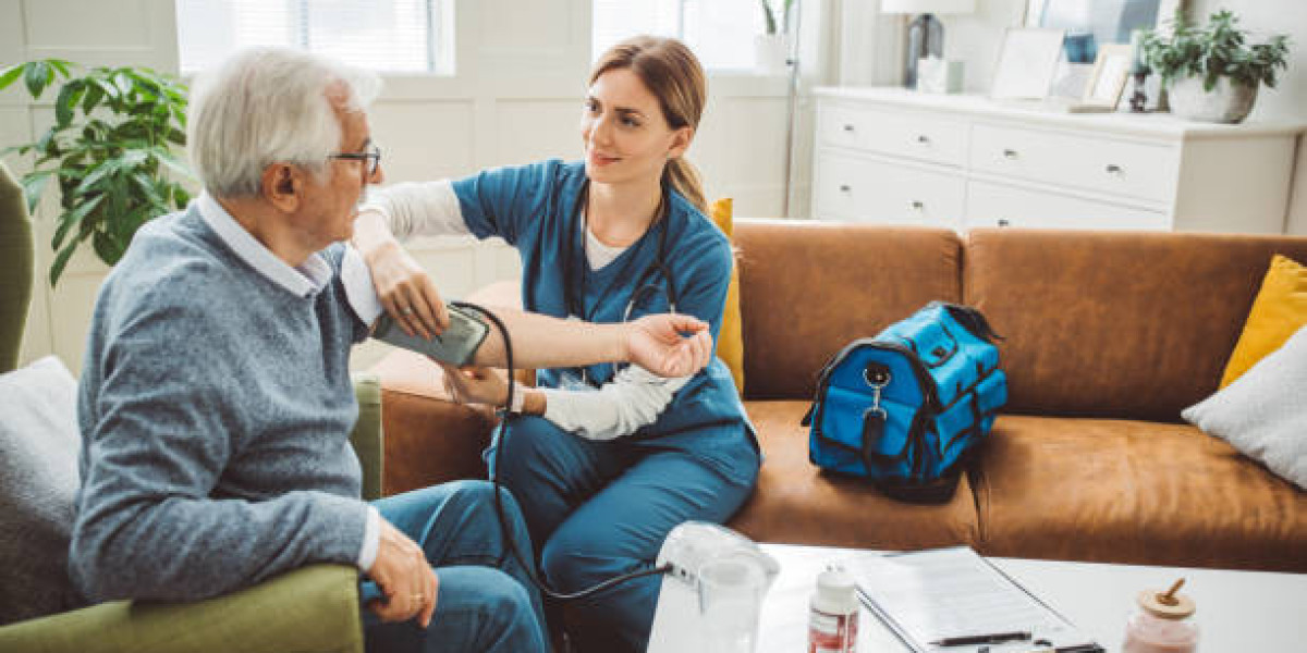 Home Care Boca Raton vs Nursing Homes: Which Is Better for Seniors?