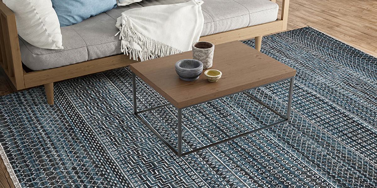 Black and White Runner Rugs: The Interior Designer’s Secret for Narrow Entryways